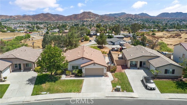 Detail Gallery Image 1 of 1 For 23789 Cheyenne Canyon Dr, Menifee,  CA 92587 - 3 Beds | 2 Baths