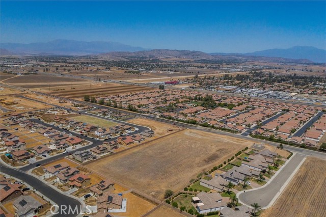 1246 Barnett, Menifee CA: https://media.crmls.org/medias/ac5be30d-f41d-4242-b8ca-210289e16211.jpg
