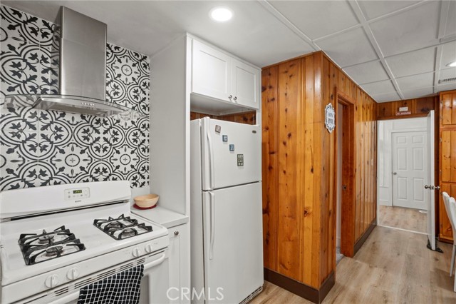 Detail Gallery Image 12 of 25 For 33424 Holcomb Creek Dr, Green Valley Lake,  CA 92341 - 2 Beds | 2 Baths