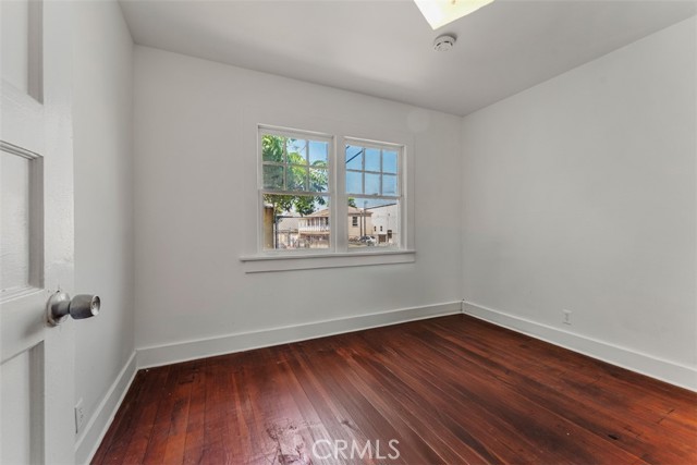 Detail Gallery Image 24 of 39 For 5065 La Roda Ave, Los Angeles,  CA 90041 - 3 Beds | 1 Baths