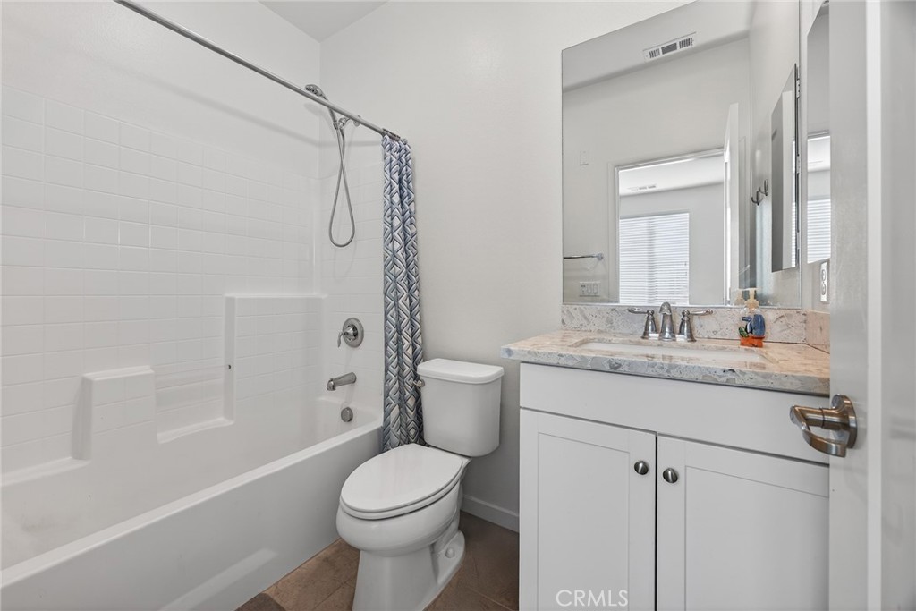 https://media.crmls.org/medias/ac5d2821-59b3-4ef6-b2a1-9695733fefad.jpg?preset=X-Large