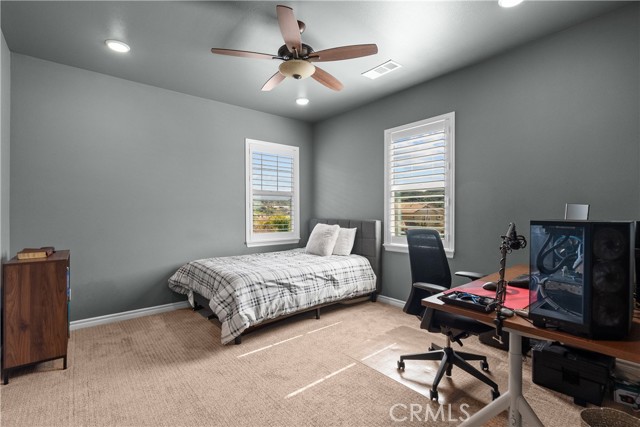 Detail Gallery Image 50 of 71 For 22385 Copper Mountain Ct, Saugus,  CA 91350 - 5 Beds | 5 Baths