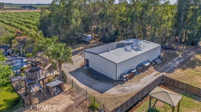 Image 33 of 40 For 5325 Greenwood Drive