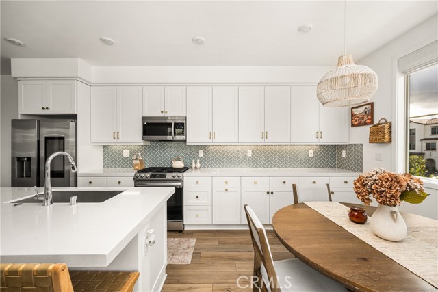 Detail Gallery Image 16 of 51 For 1613 Jade Road, Mission Viejo,  CA 92694 - 3 Beds | 3 Baths