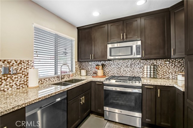 29032 Rolando, Lake Elsinore CA: https://media.crmls.org/medias/ac5e3b95-5b29-44e2-a2b3-1064854c95e5.jpg