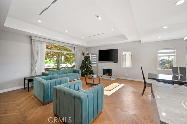 Detail Gallery Image 4 of 53 For 515 La Loma Rd, Glendale,  CA 91206 - 4 Beds | 5 Baths