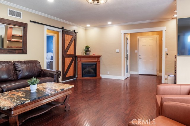 Detail Gallery Image 20 of 56 For 2425 Heather Ave, Long Beach,  CA 90815 - 3 Beds | 3 Baths