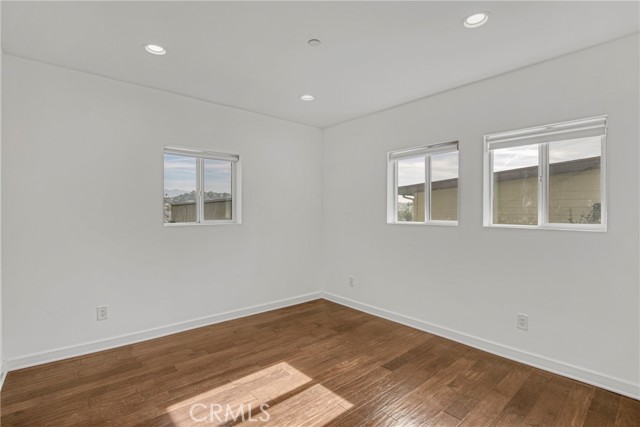 Detail Gallery Image 13 of 41 For 3439 Winslow, Los Angeles,  CA 90026 - 4 Beds | 3 Baths