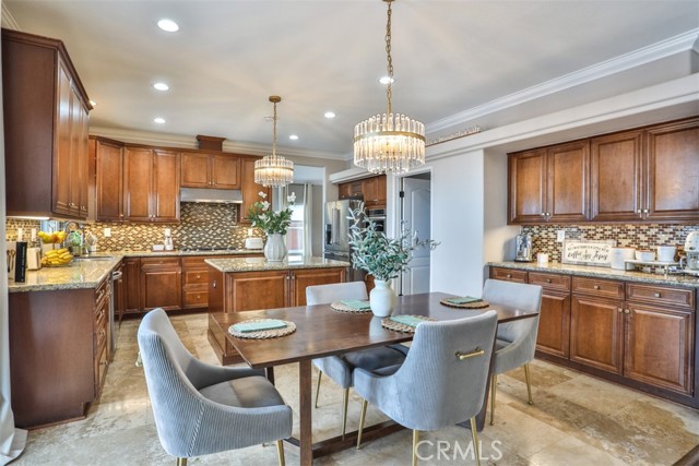 Detail Gallery Image 12 of 75 For 40493 Calle Katerine, Temecula,  CA 92591 - 4 Beds | 4/1 Baths