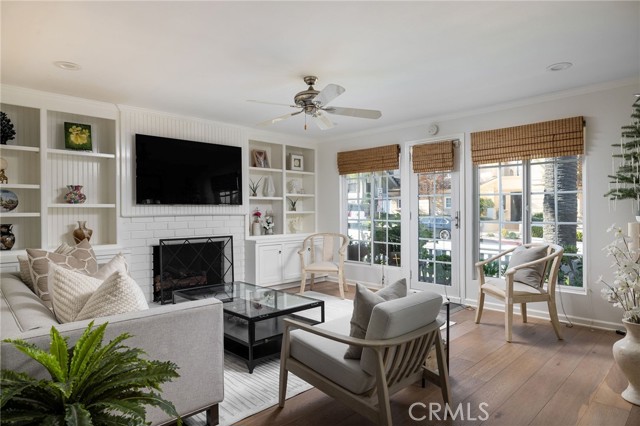 Detail Gallery Image 8 of 18 For 330 Marguerite a,  Corona Del Mar,  CA 92625 - 2 Beds | 2 Baths