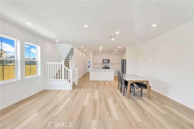 4009 E Coronado Privado, Ontario CA: https://media.crmls.org/medias/ac606eff-1bb7-475a-8a50-76ceb49b08ca.jpg