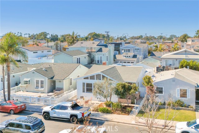 Detail Gallery Image 4 of 39 For 313 14th St, Seal Beach,  CA 90740 - 3 Beds | 2 Baths