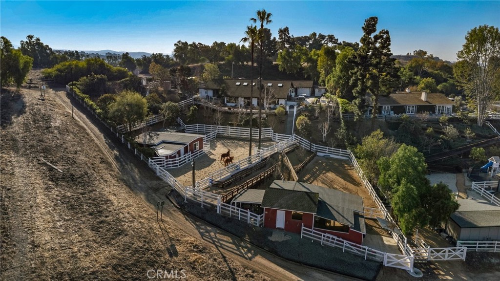 Ac60ffd5 Fb19 4eaa 929b E90cd988563c