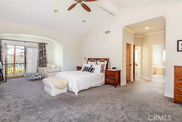 2010 Curtis Avenue, Redondo Beach, California 90278, 4 Bedrooms Bedrooms, ,2 BathroomsBathrooms,Residential,Sold,Curtis,SB18108494