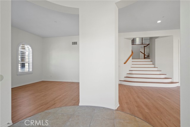 Detail Gallery Image 28 of 75 For 1291 Vintage Oak St, Simi Valley,  CA 93063 - 5 Beds | 4/1 Baths