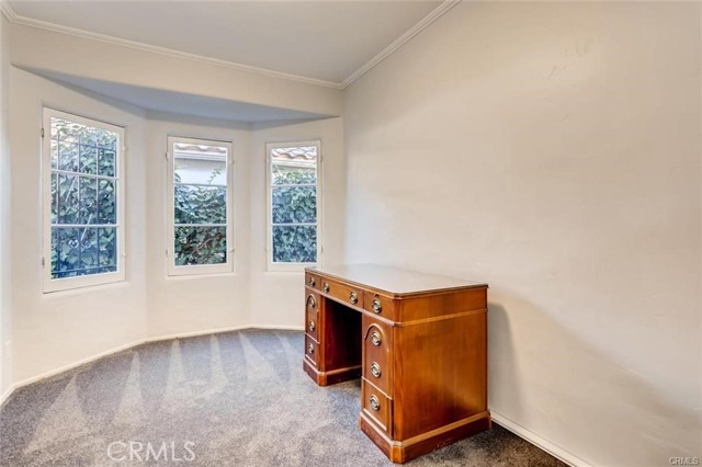 Detail Gallery Image 16 of 22 For 10447 Whipple St, Toluca Lake,  CA 91602 - 3 Beds | 2 Baths