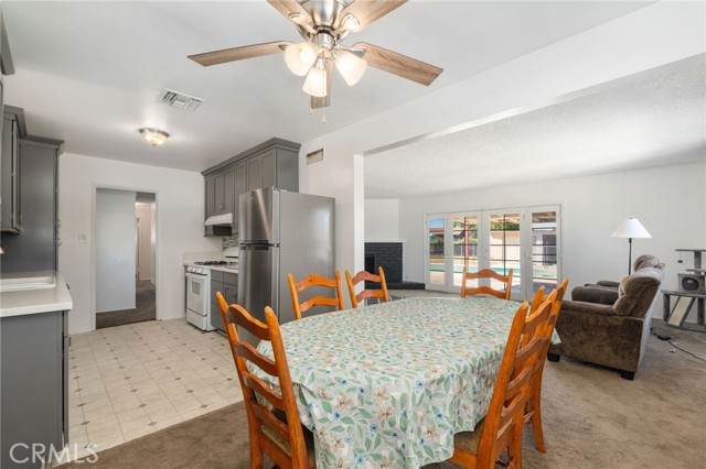 Detail Gallery Image 18 of 47 For 5382 Crest, Riverside,  CA 92503 - 4 Beds | 1/1 Baths