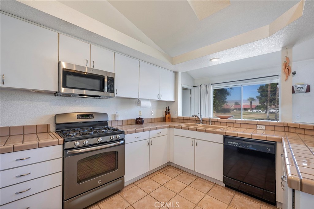 MLS #PW25245958 image #10