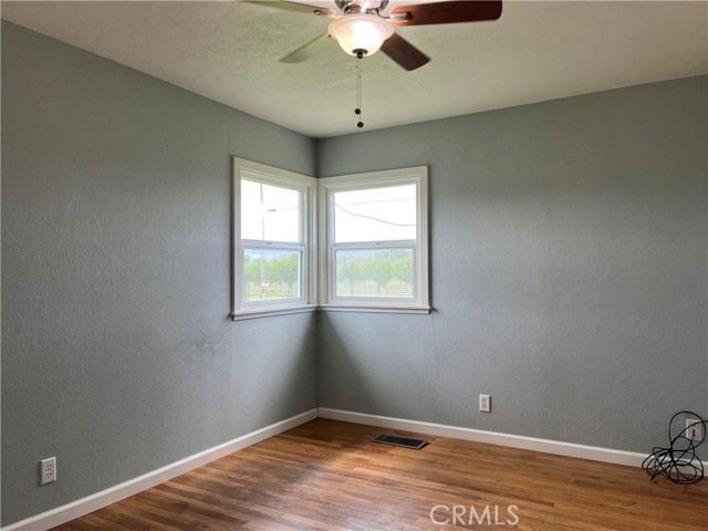 Detail Gallery Image 8 of 26 For 11122 Schafer Ave, Los Molinos,  CA 96055 - 3 Beds | 2 Baths