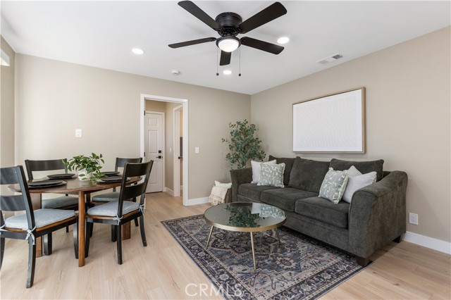 Detail Gallery Image 7 of 24 For 755 S Brea Bld, Brea,  CA 92821 - 3 Beds | 2/1 Baths