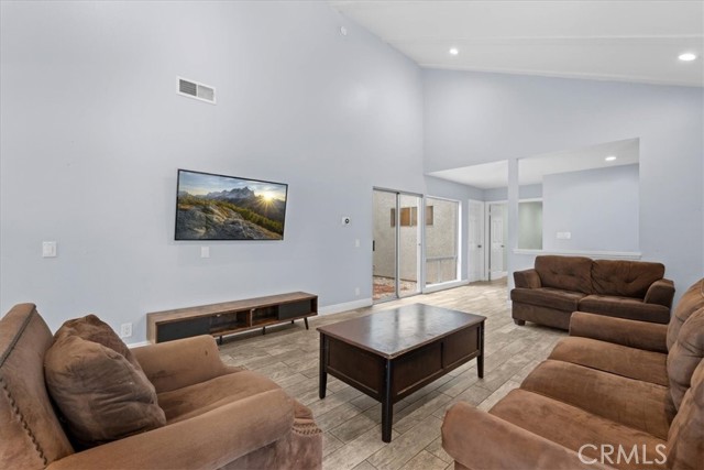 Detail Gallery Image 9 of 45 For 6 Banyan Tree, Irvine,  CA 92612 - 4 Beds | 2 Baths