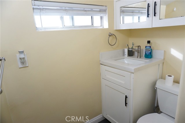 10109 Noble Avenue, Mission Hills (San Fernando) CA: https://media.crmls.org/medias/ac637331-c91e-4f01-83cd-f79fe87665d4.jpg