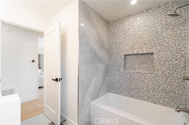 Detail Gallery Image 34 of 51 For 2305 Hill Ln, Redondo Beach,  CA 90278 - 4 Beds | 2/1 Baths