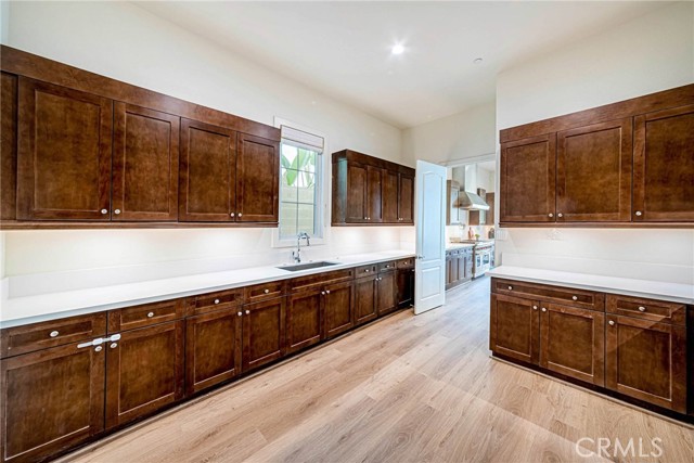 77 Eider Run, Irvine CA: https://media.crmls.org/medias/ac6531e0-09b3-4c76-9a32-120f2d2891d7.jpg