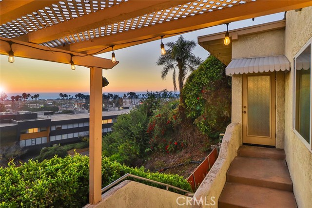 Detail Gallery Image 22 of 32 For 2228 Vista Del Mar Dr, Ventura,  CA 93001 - 3 Beds | 2 Baths