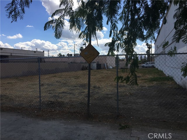 Detail Gallery Image 2 of 3 For 763 W 6th, San Bernardino,  CA 92410 - – Beds | – Baths