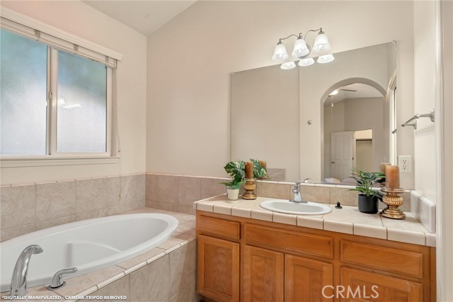 Detail Gallery Image 24 of 40 For 1025 Raven Ln, Chico,  CA 95926 - 4 Beds | 2 Baths