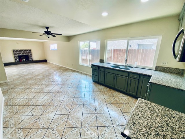 Detail Gallery Image 14 of 19 For 24447 Dorner Dr, Moreno Valley,  CA 92553 - 5 Beds | 2 Baths