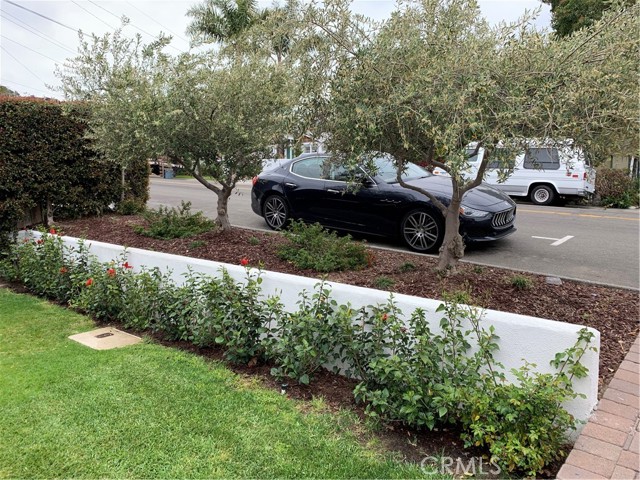 Detail Gallery Image 3 of 28 For 480 Thalia St, Laguna Beach,  CA 92651 - 2 Beds | 2 Baths