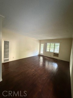 Detail Gallery Image 11 of 18 For 634 Glenwood Rd #5,  Glendale,  CA 91202 - 2 Beds | 1 Baths