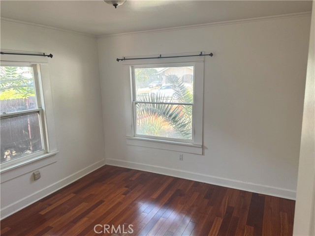 696 E Columbia Avenue, Pomona CA: https://media.crmls.org/medias/ac690253-c0a5-40f9-997b-27cb66dc8827.jpg