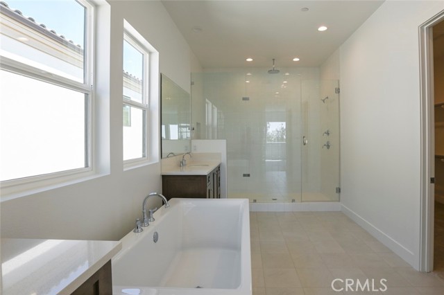 Detail Gallery Image 26 of 65 For 20552 Edgewood Ct, Chatsworth,  CA 91311 - 5 Beds | 5/1 Baths