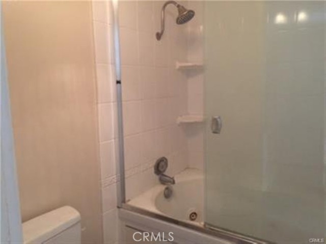 18411 HATTERAS, Tarzana CA: https://media.crmls.org/medias/ac69e531-1e32-47de-be28-78df45002113.jpg