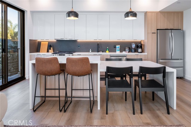 109 N Westlake Avenue, Los Angeles CA: https://media.crmls.org/medias/ac6ade33-a673-4b51-9419-16df4ac2c947.jpg