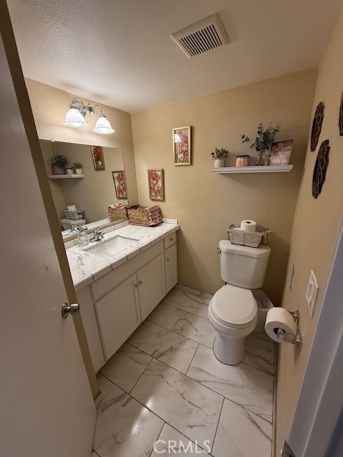 Detail Gallery Image 3 of 13 For 1455 Remembrance Dr, Perris,  CA 92571 - 4 Beds | 2/1 Baths