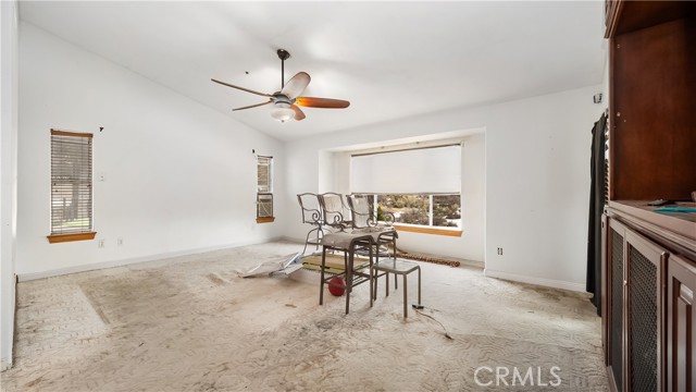 Detail Gallery Image 15 of 21 For 1116 Ca-2, Wrightwood,  CA 92397 - 3 Beds | 2/1 Baths