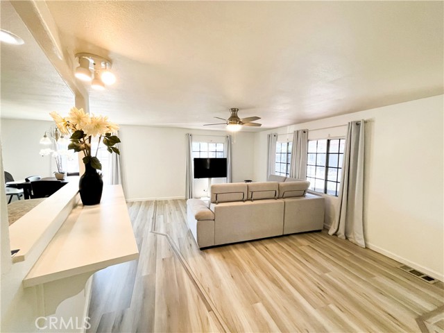 17700 Avalon Boulevard, Carson CA: https://media.crmls.org/medias/ac6b9c73-a883-4d11-8153-75e41d8bde56.jpg