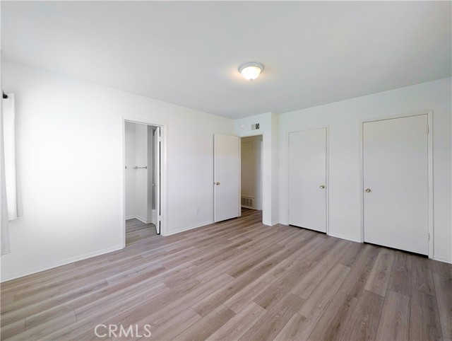 Detail Gallery Image 15 of 26 For 18938 Prairie St, Northridge,  CA 91324 - 4 Beds | 2 Baths