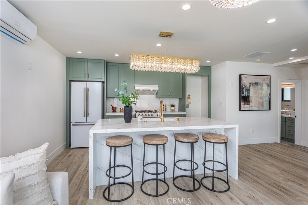 902 N Avon StreetBurbank image #30