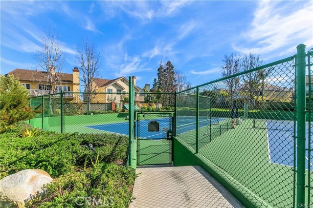 6260 Napoli Court, Long Beach CA: https://media.crmls.org/medias/ac6c81b6-c3f5-4ac7-8a2c-f08aa6c5e3c5.jpg