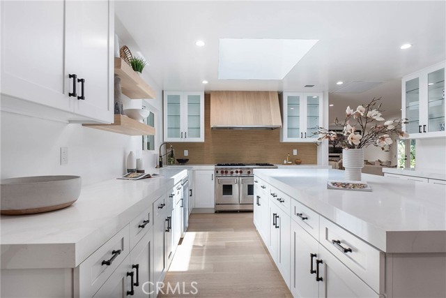 Detail Gallery Image 11 of 29 For 16430 Dorado Dr, Encino,  CA 91436 - 5 Beds | 5/1 Baths