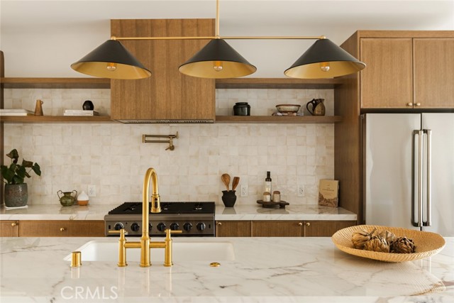 2334 Glover Place, Los Angeles CA: https://media.crmls.org/medias/ac6d4113-cbbd-4aa2-9bd2-f5f275b944c5.jpg