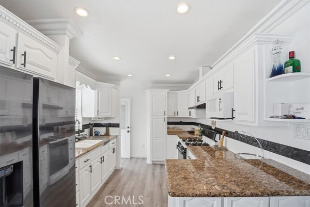 Detail Gallery Image 5 of 34 For 4020 E 61st, Huntington Park,  CA 90255 - 3 Beds | 2 Baths