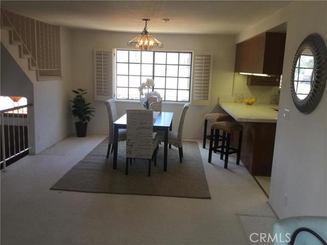 705 Broadway, Redondo Beach, California 90277, 2 Bedrooms Bedrooms, ,3 BathroomsBathrooms,Residential,Sold,Broadway,SB16129113