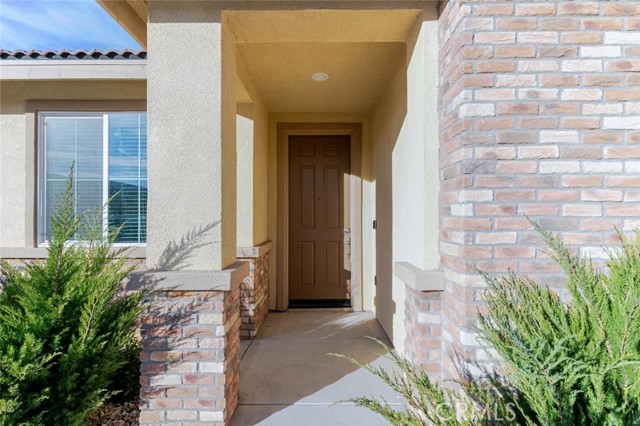 Detail Gallery Image 3 of 35 For 2107 Helconia Ct, Palmdale,  CA 93551 - 3 Beds | 2 Baths