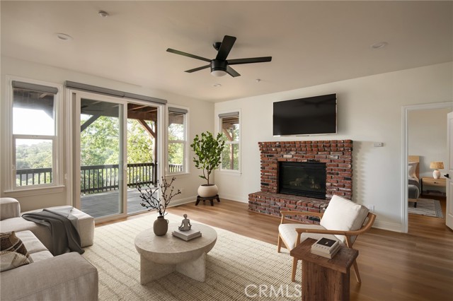 Detail Gallery Image 12 of 25 For 1477 Sequoia Dr, Lake Arrowhead,  CA 92352 - 4 Beds | 2/1 Baths